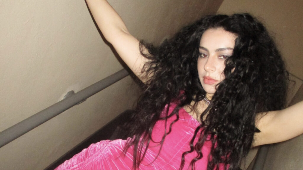 Laissez le compte Letterboxd divulgué de Charli XCX masser votre cerveau entre les semaines