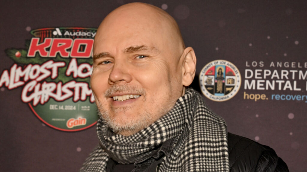 Billy Corgan et Bill Burr Rumeurs du demi-frère ravivé après une entrevue maladroite de Howie Mandel