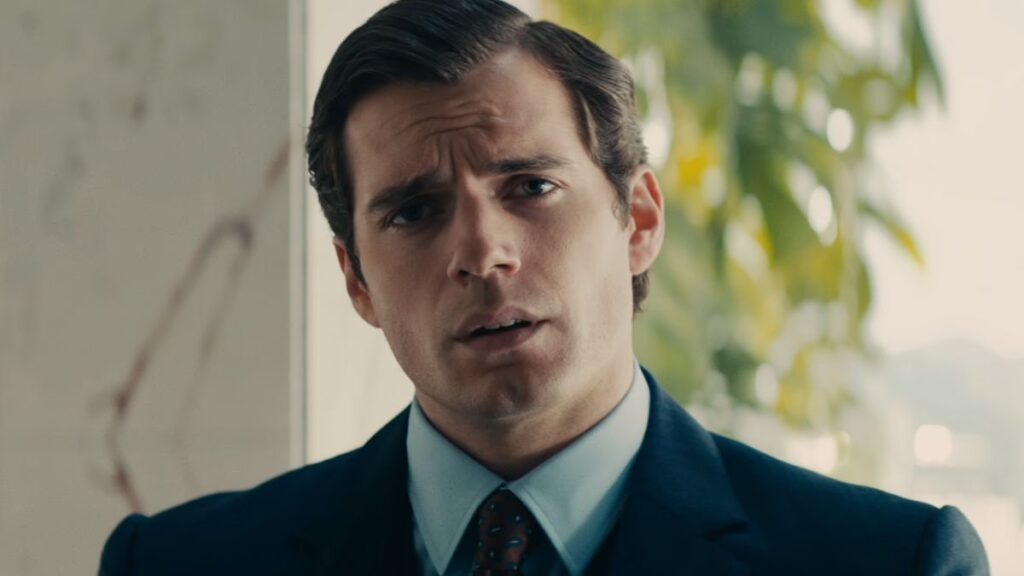 J'ai regardé l'audition de James Bond divulguée d'Henry Cavill, et maintenant j'ai complètement changé mon air sur où 007 devrait aller