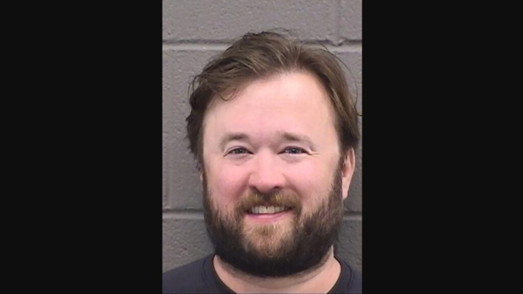 Haley Joel Osment a ordonné d'assister aux AA après une arrestation d'intoxication publique