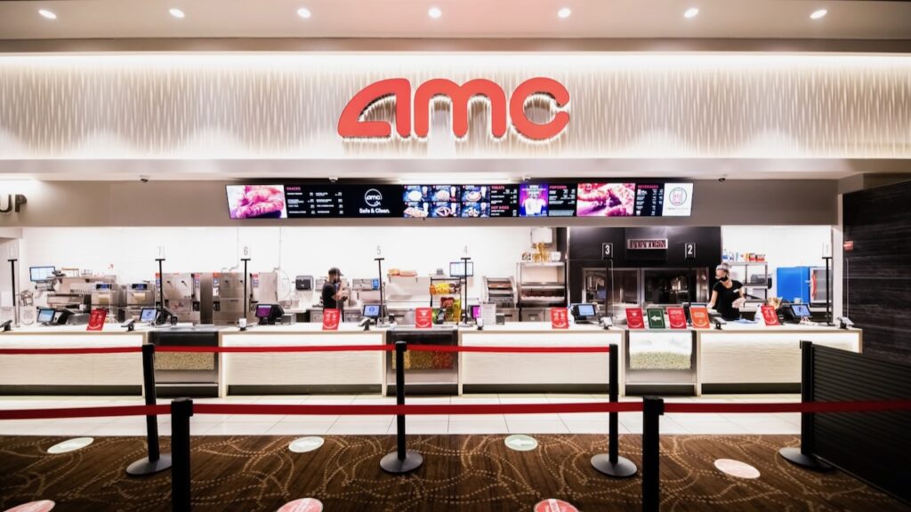 AMC offrant 50% de réduction sur les billets de cinéma, concessions les mardis et mercredis
