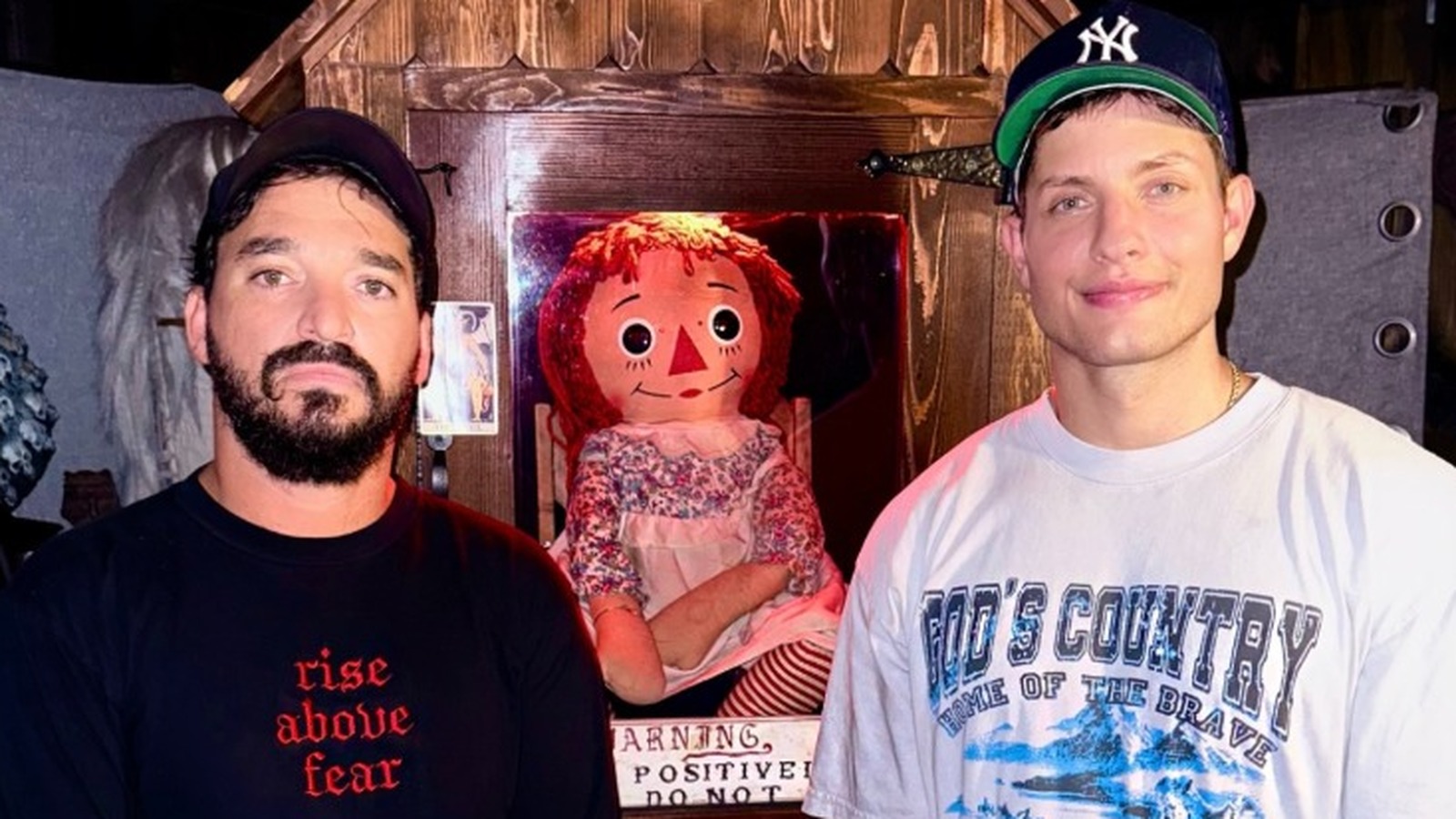 Matt Rife est le nouveau gardien de la poupée Annabelle. Ce sont les raisons terrifiantes qu'il pourrait le regretter
