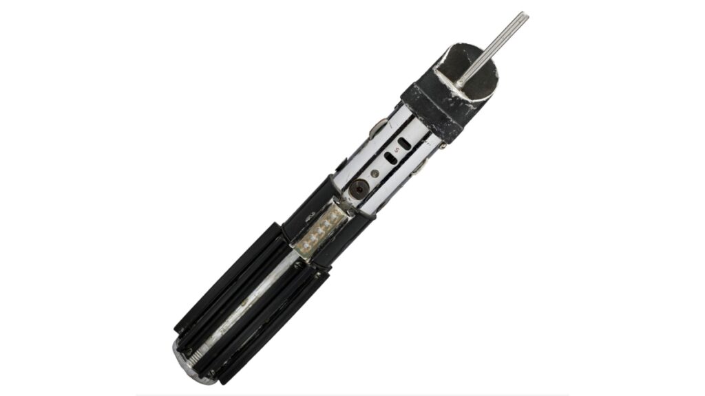 Le sabre laser de Dark Vador s'est vendu pour record de 3,6 millions de dollars aux enchères