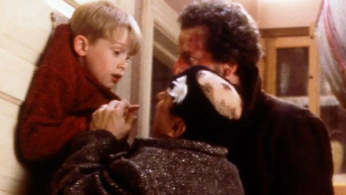 Macaulay Culkin a toujours une cicatrice au doigt de Joe Pesci