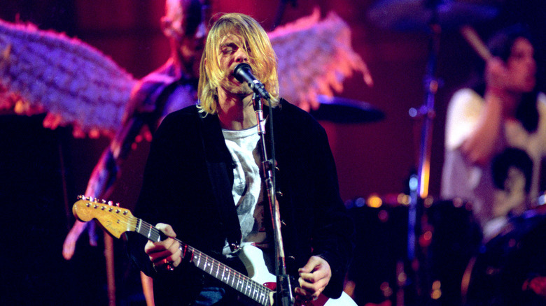Kurt Cobain et Dave Grohl de Nirvana sur scène