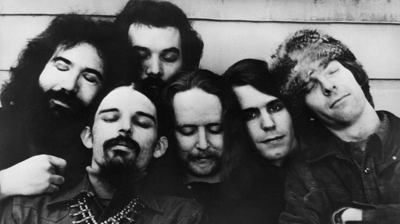 Portrait en noir et blanc de The Grateful Dead à la fin des années 1960