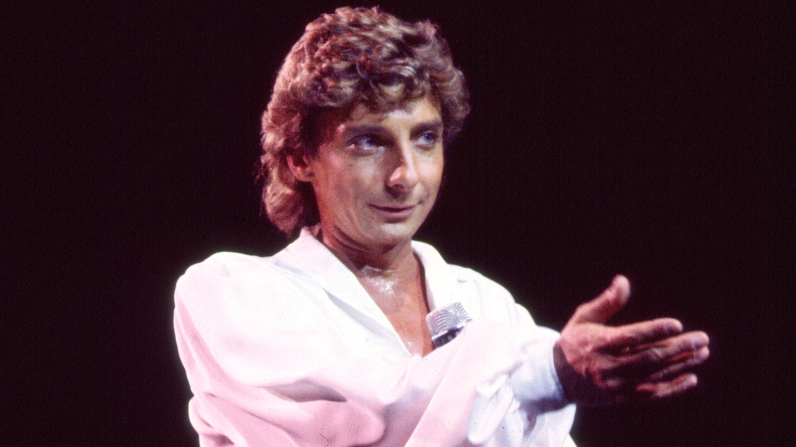 Barry Manilow a chanté la chanson de l'année des Grammys 1976 (et c'était une reprise)