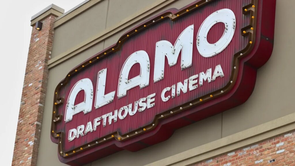 Alamo Drafthouse axe les commandes de stylos et de papier pour un système uniquement numérique