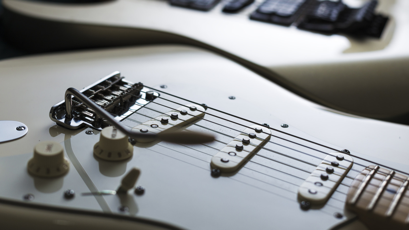 Quelle est la meilleure guitare électrique pour les débutants ?