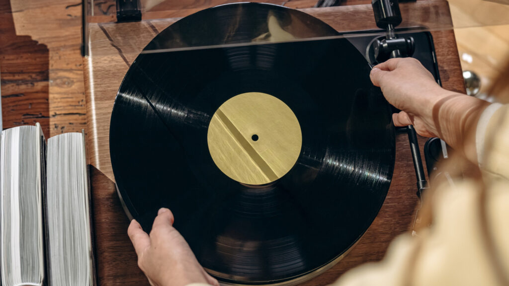 Faut-il conserver les disques vinyles dans du papier ou du plastique ?