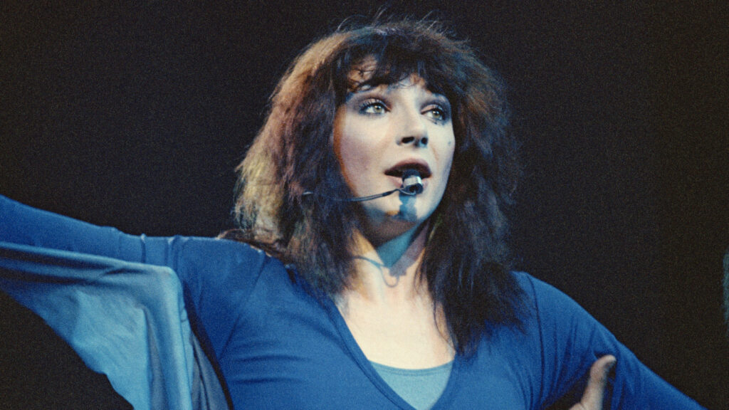 Kate Bush a écrit ce classique de 1985 – 18 ans plus tard, une reprise de rock alternatif a conquis une nouvelle génération
