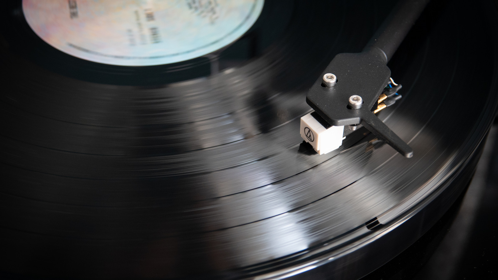 5 lecteurs de disques vinyles très bien notés qui valent votre argent