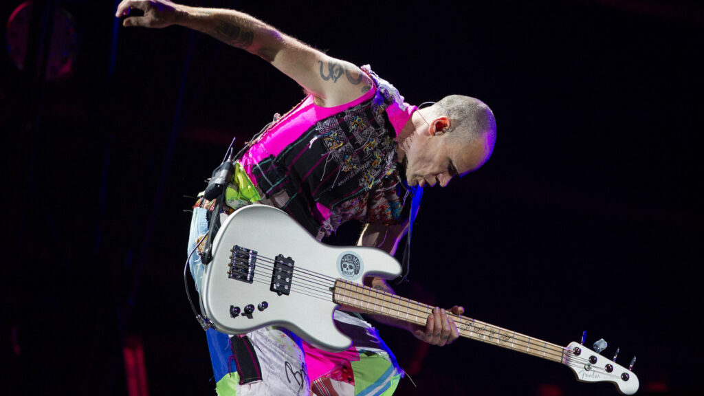 Les 5 meilleures chansons avec des solos de basse épiques au début