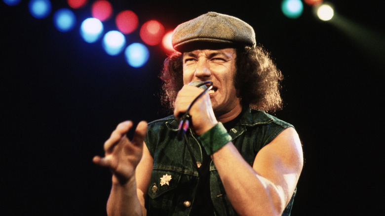 Brian Johnson d'AC/DC en live sur scène