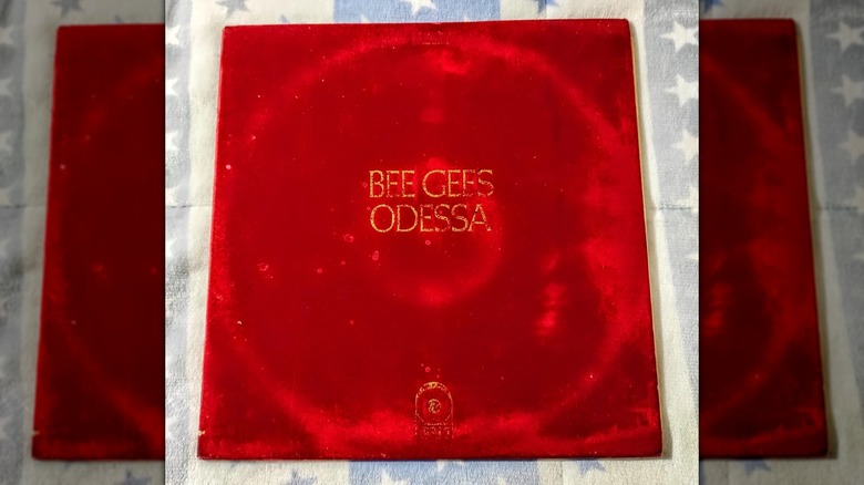 Les Bee Gees "Odessa" album sur fond étoilé