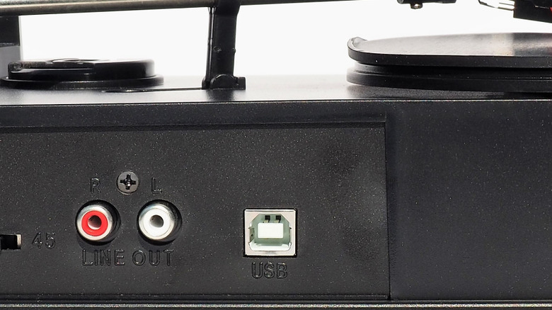 Port USB sur une platine vinyle
