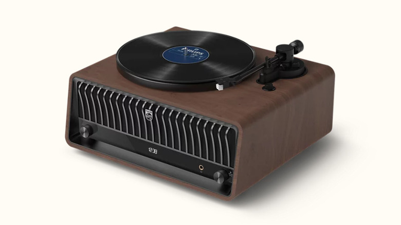 Tourne-disque Philips TAV9000d avec couvercle retiré