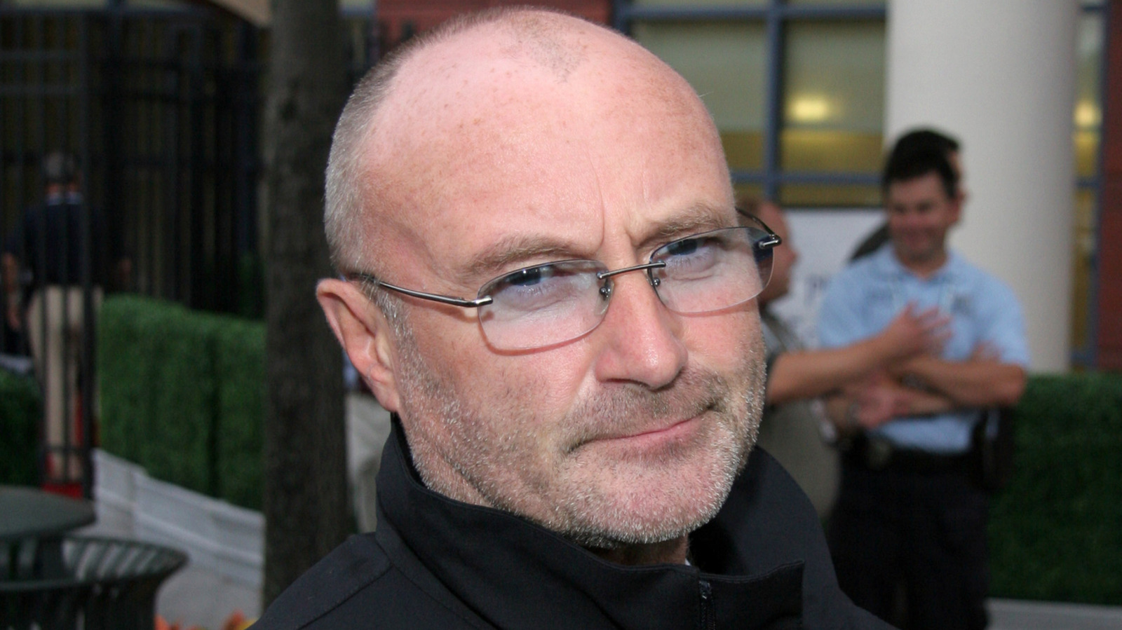 Citation du jour par Phil Collins : "J'ai appris à lire la musique de batterie..."