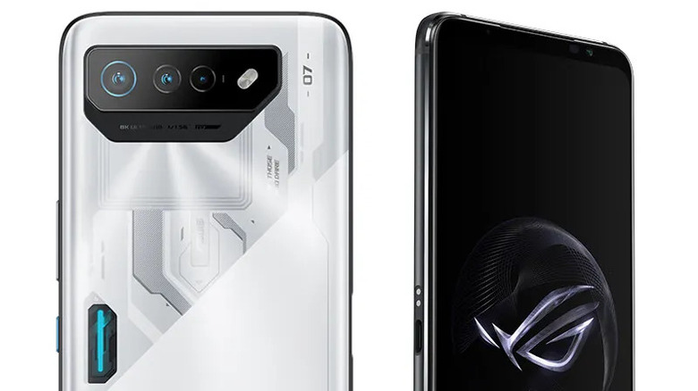 Avant et arrière de l'Asus Rog Phone 7 Ultimate